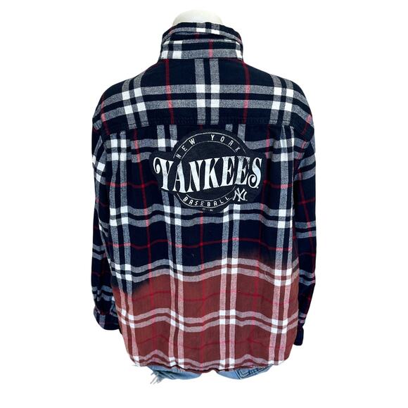 New York Yankees Baseball Plaid Flannel Shirt XXL Oversized Shacket Unique NY - Picture 1 of 6